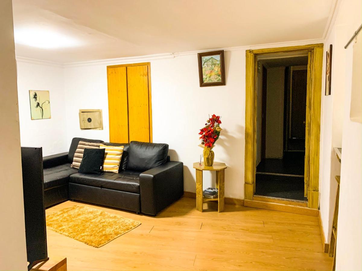Apartment Housegogo